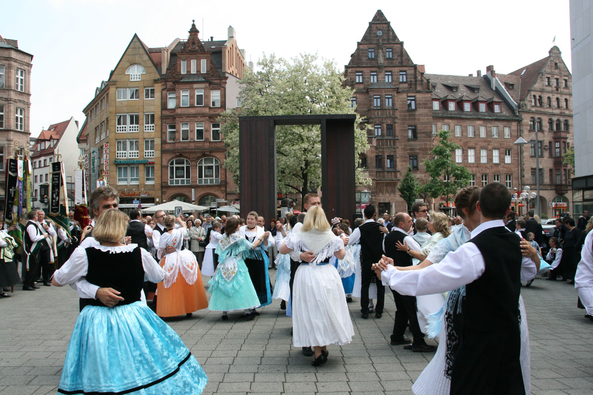 banater-schwaben-feiern-jubil-um-in-n-rnberg